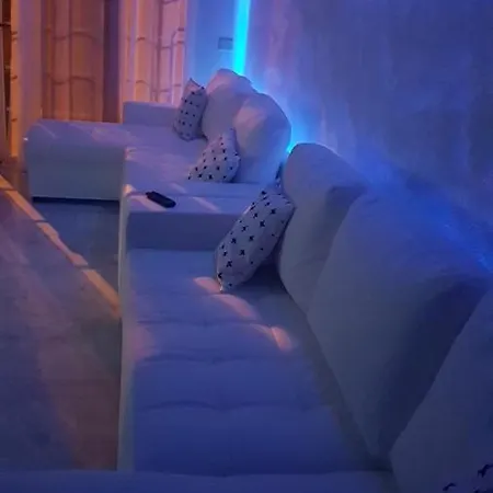 La Casita Del Corazon * Castillo del Romeral