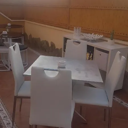 La Casita Del Corazon * Castillo del Romeral