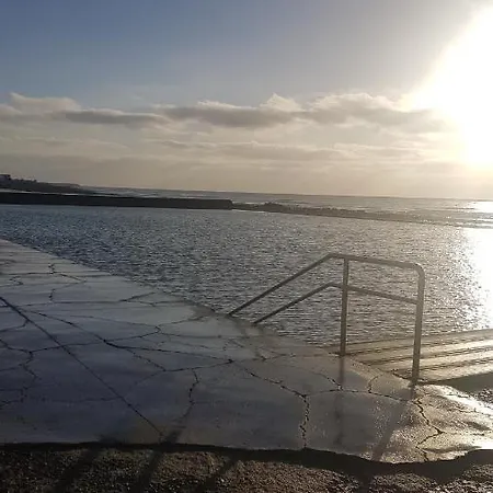 La Casita Del Corazon Castillo del Romeral