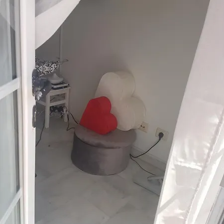 La Casita Del Corazon Frühstückspension Castillo del Romeral