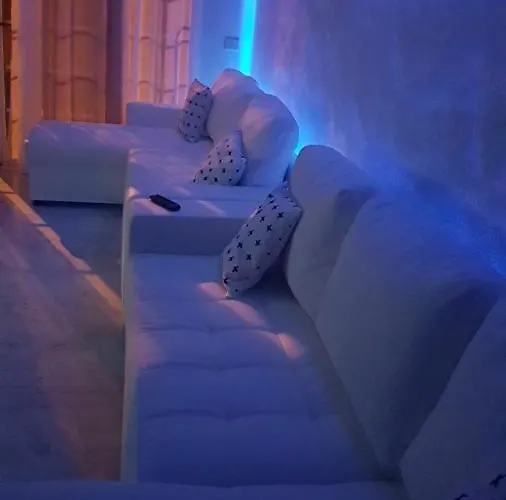 La Casita Del Corazon * Castillo del Romeral