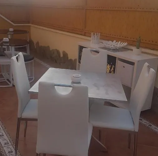 La Casita Del Corazon * Castillo del Romeral