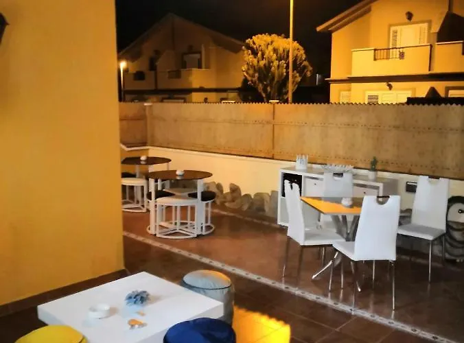 La Casita Del Corazon * Castillo del Romeral