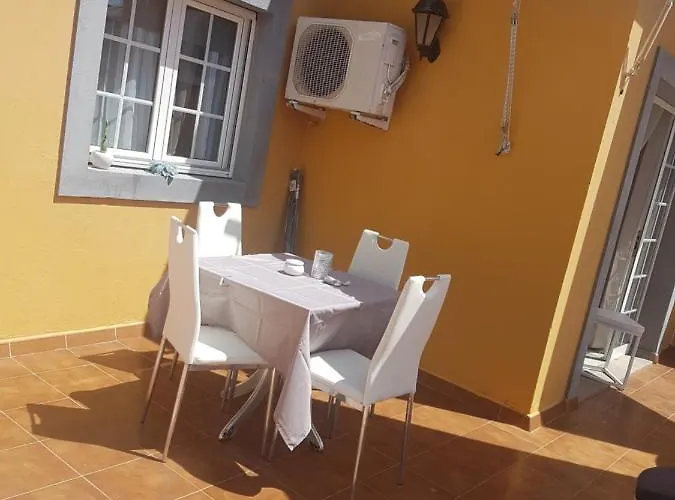 B&B La Casita Del Corazon Castillo del Romeral